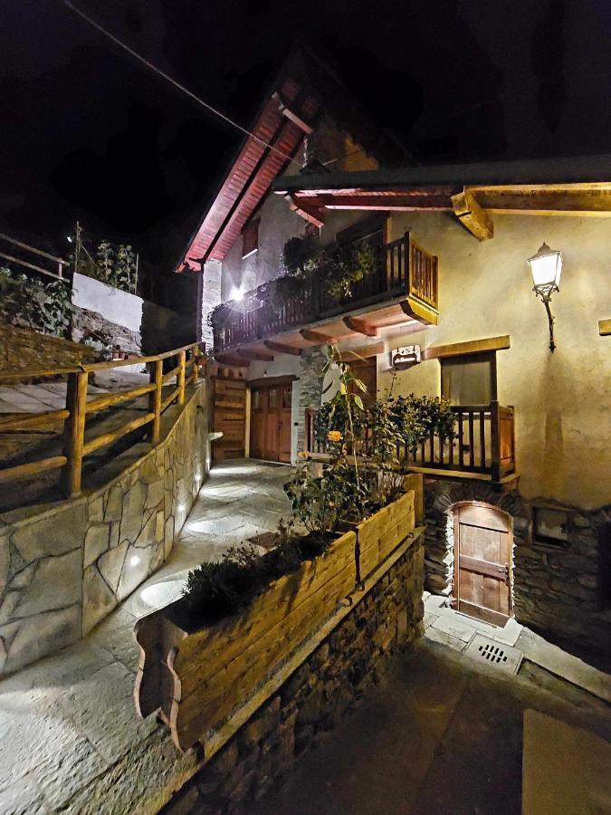 Appartamento Le Bourneau Aosta Eksteriør bilde